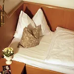 Schuhs Hotel & Restaurant
